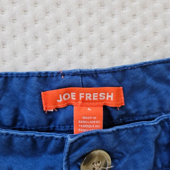 Joe Fresh Blue Shorts, size 4 - Picture 3 of 3